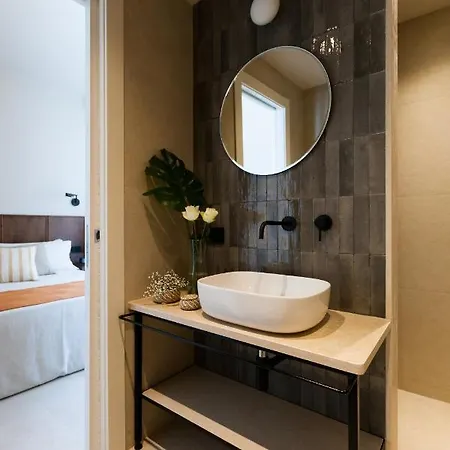 La Vista - Adults Only