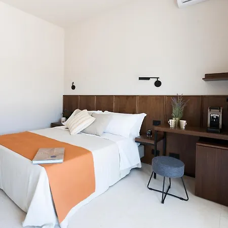 La Vista - Adults Only *