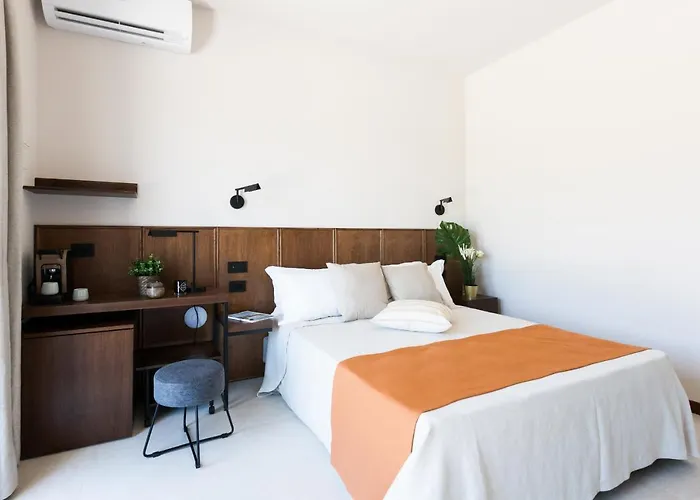 La Vista - Adults Only