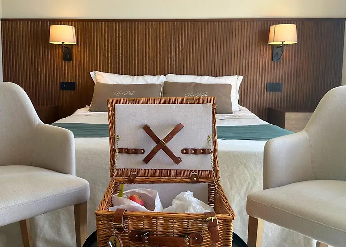 La Vista - Adults Only